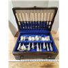 Image 1 : "Rogers" 1847 cutlery set, in wooden case - very nice