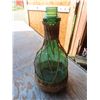 Image 2 : unique green glass bottle