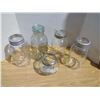 Image 2 : glass canisters