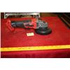 Image 2 : Milwaukee Cordless Angle Grinder, working. (batteries lot#78)