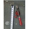 Image 2 : red hand drill