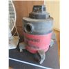 Image 3 : fan and 4 gallon Shop Vac