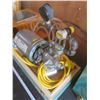 Image 3 : 1/6HP Leeson pump in wooden box