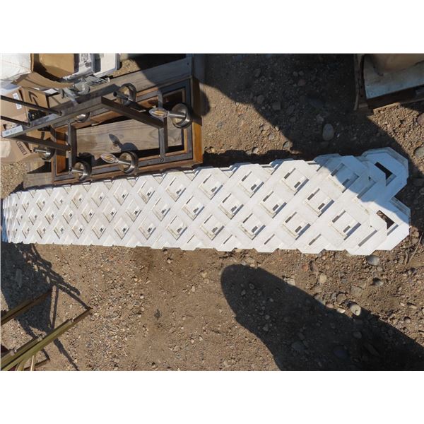 lot of lattice 1ftx8ft
