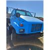 Image 6 : 1997 GMC 7500 5spd Propane flat deck - VIN: 1GDL7H1P2VJ510480