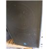 Image 2 : 2 yorkville 3ft tall speakers