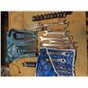 Image 1 : ratchet wrenches , Allan keys , sockets , wrenches