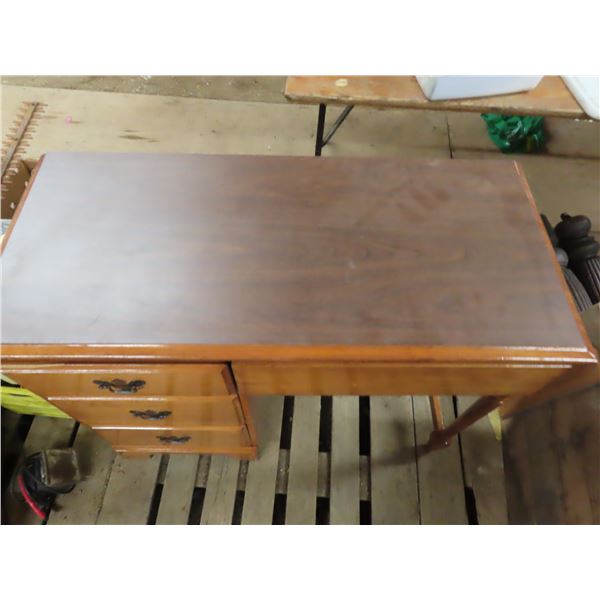 beautiful antique wooden desk 40x18x31" tall