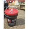 Image 1 : 5 gallon pale of auto trans fluid