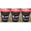 Image 1 : 3x 5 gallon jugs of Boss HYD32 hydraulic oil