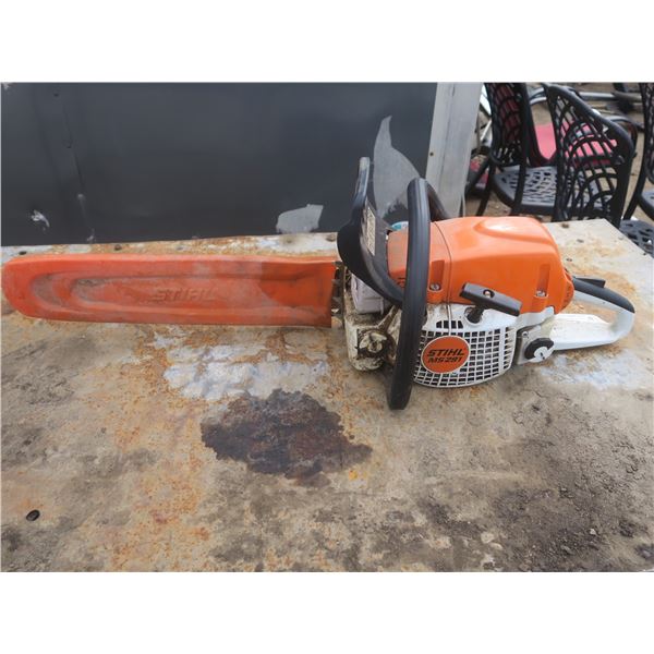 STIHL chain saw untested  has compression