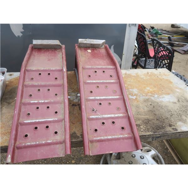 set of car ramps