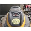 Image 2 : 22.7 litre shop vac