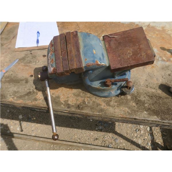 heavy duty bench vice
