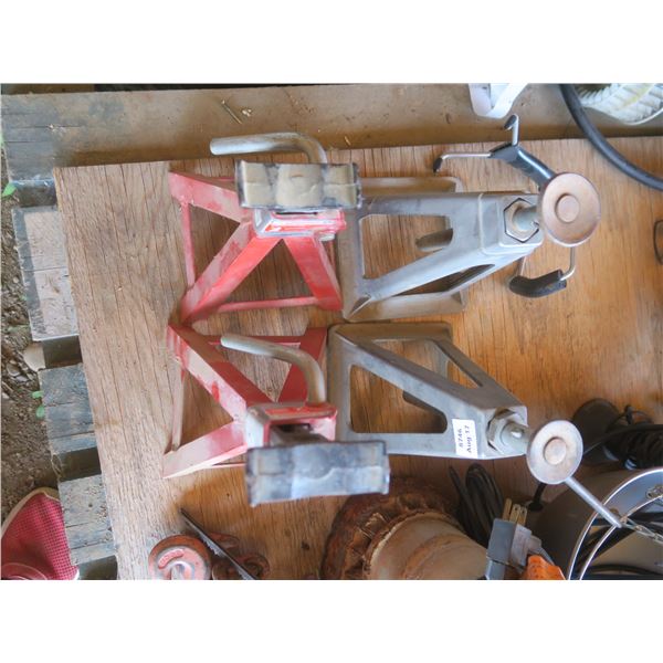 4 jack stands