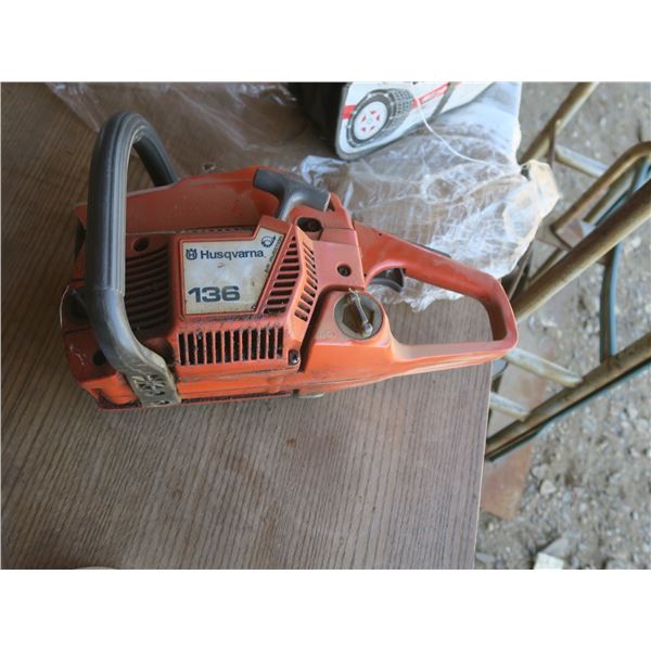 chain saw *NO BLADE* has compression