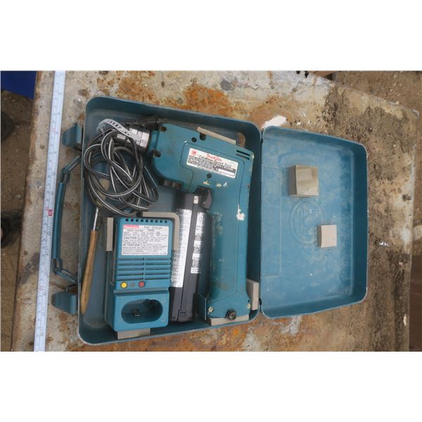 vintage makita cordless drill with battery and charger