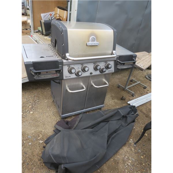 broil king BBQ with cover