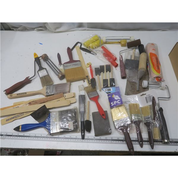 tote of assorted painters supplies - brushes, etc.