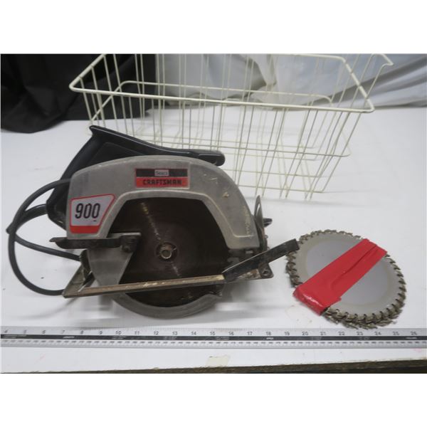 Craftsman 7-1/2" circular saw with saw blades - working