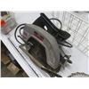 Image 2 : Craftsman 7-1/2" circular saw with saw blades - working