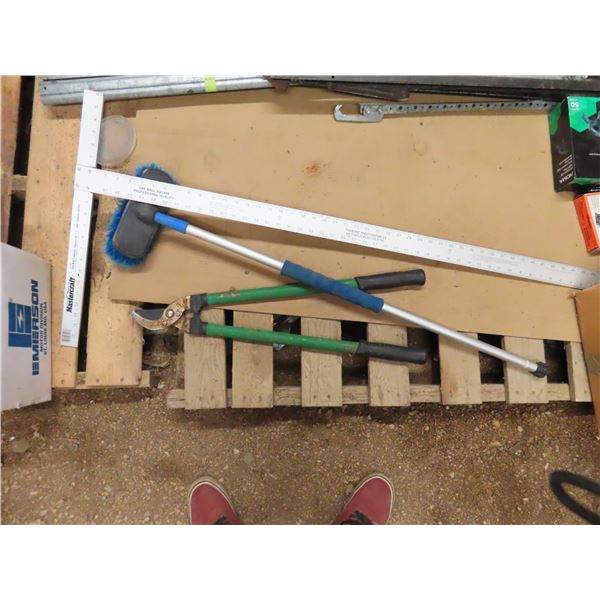 hedge trimmer, car wash brush, square level