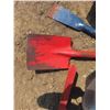 Image 2 : Lot of Shovels & Rakes