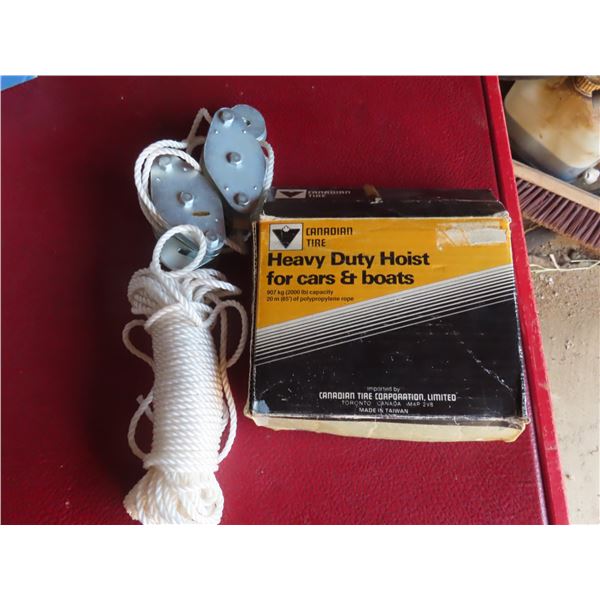 heavy duty car , boat hoist