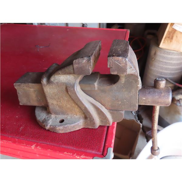 bench vise