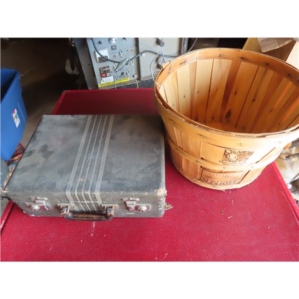 woodenbasket and antique case