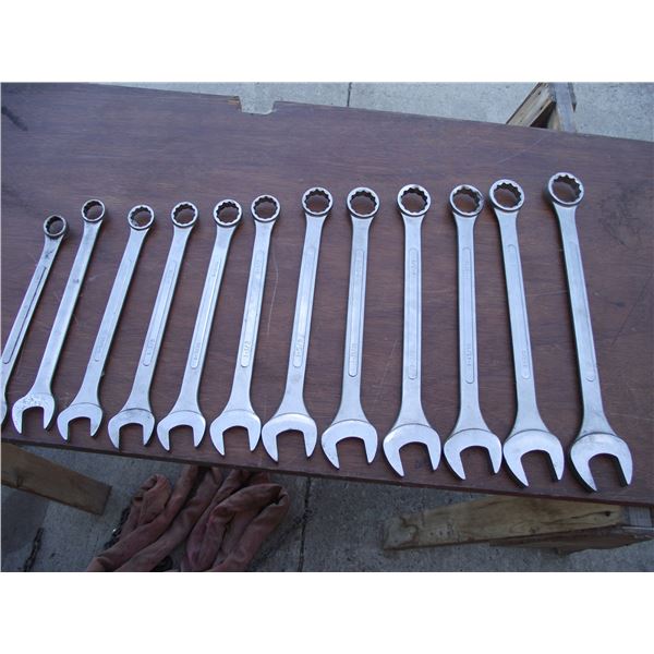 Set of large combination wrenches 12 in total.    size  2"to 1-1/8"