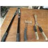 Image 1 : 2 pruning sheers and one hatchet