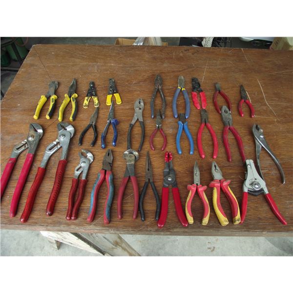Assortment of pliers, cutters. 27pcs