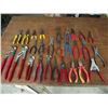Image 1 : Assortment of pliers, cutters. 27pcs