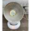 Image 3 : Portable Presto heat dish plus footlight electric shop heater - working
