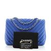 Image 1 : Chanel Classic Single Flap Bag Chevron Lambskin Jumbo