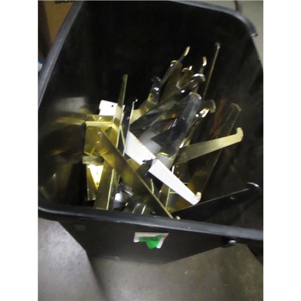 GARBAGE CAN C/W SHELF BRACKETS