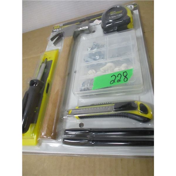 STORE CLOSE-OUT (AS IS):  64 PIECE TOOL & PICTURE KIT
