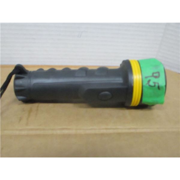 STORE CLOSE-OUT (AS IS):  6" BLACK FLASHLITE
