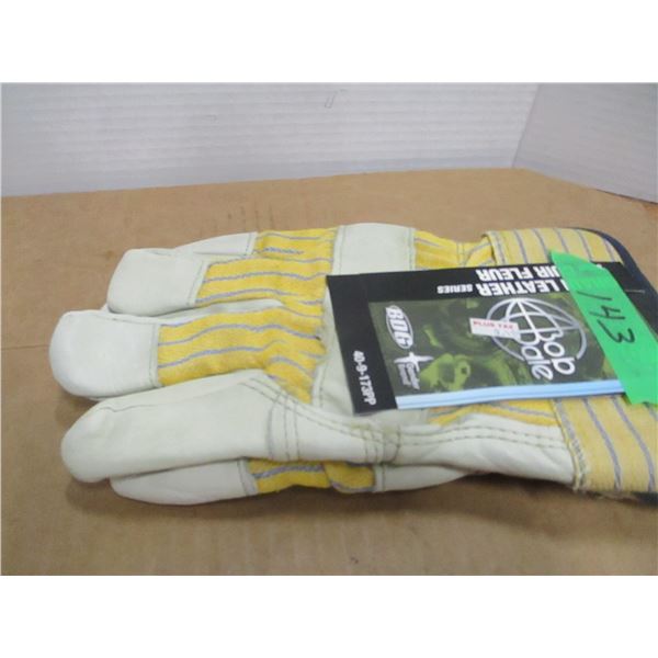 STORE CLOSE-OUT (AS IS):  BDG GLOVES (STOCK #173PP)