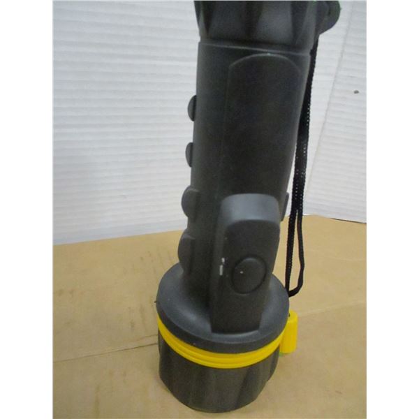 STORE CLOSE-OUT (AS IS):  APPROX. 6" FLASHLITE