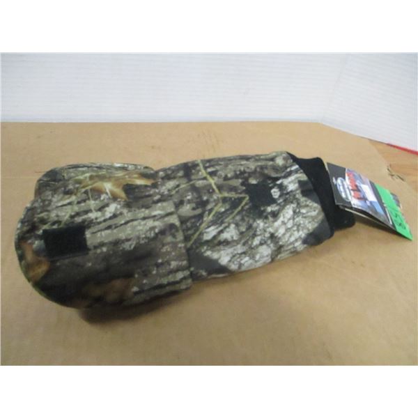 STORE CLOSE-OUT (AS IS):  CAMO MITTS - PAIR