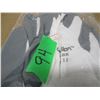 Image 2 : STORE CLOSE-OUT (AS IS):  GREY PALM GRIP GLOVE (SIZE 11)