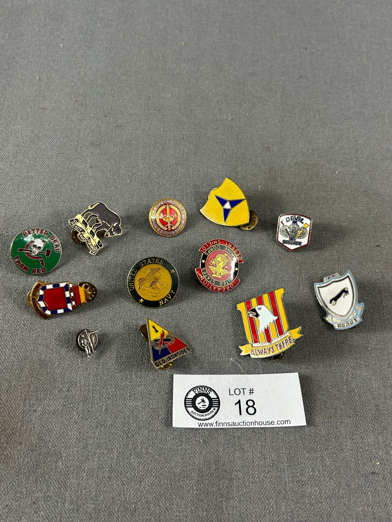 Pin Collection Assorment Nice Collectors Assortment Of American Metal Military Pins