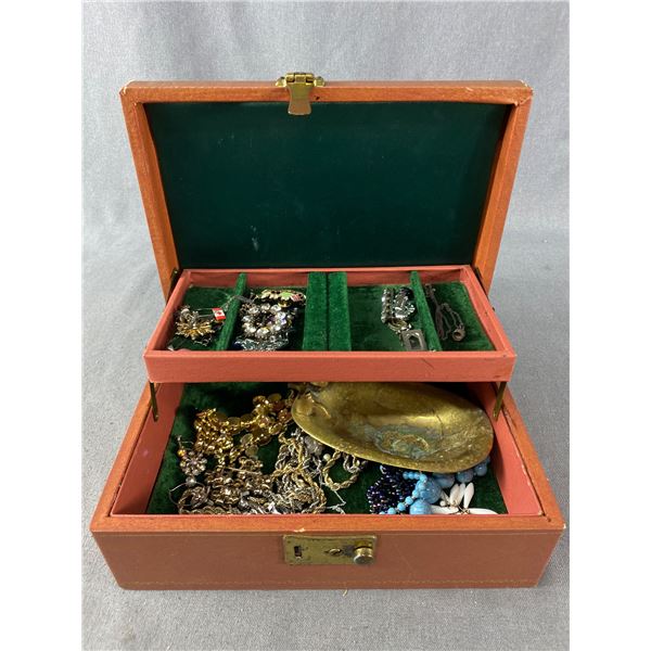 Vintage Velour Lined 10  x 7  x 3.5  Jewelry Box w/Contents