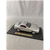 Image 1 : Maisto Die-Cast Metal 1996 Mercedes Benz SLK 230 On Stand