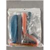 Image 2 : NIB - Solar Mole Repeller, 2.4" Colour Video Electronic Peep-hole Viewer & Portable Lint/Dog Hair Re