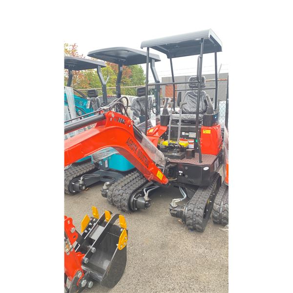 AGT INDUSTRIAL NT18K 2024 ORANGE 15 HP RUBBER TRACK MINI EXCAVATOR WITH ATTACHED 0.025M CUBED