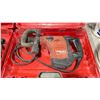 Image 2 : HILTI TE-500-AVR DEMOLITION HAMMER IN A HARD TRANSPORT CASE