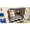 Image 2 : ACROSS INTERNATIONAL ACCU-TEMP 19S 110V SINGLE PH 1500W COMMERCIAL VACUUM OVEN